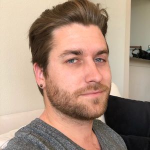 Meet your Posher, Dennis